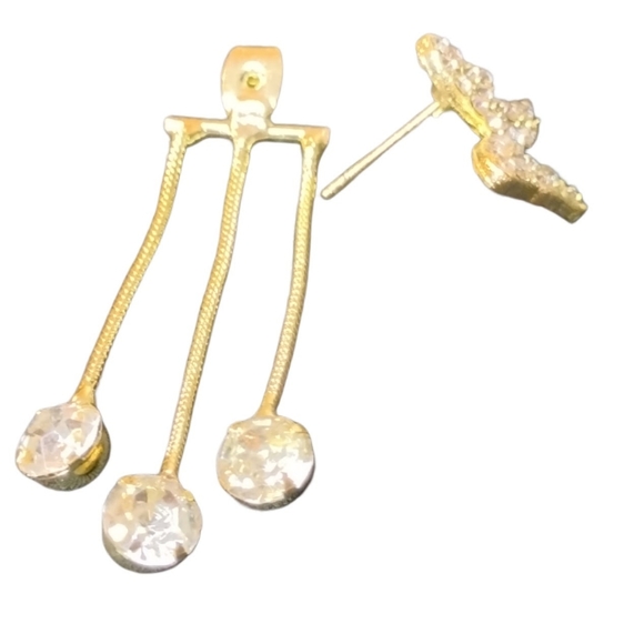 💲💸$13 Unique Sparkle Butterfly Shape Zircon Inlaid Dangle Earrings 18k Gold - Picture 2 of 3